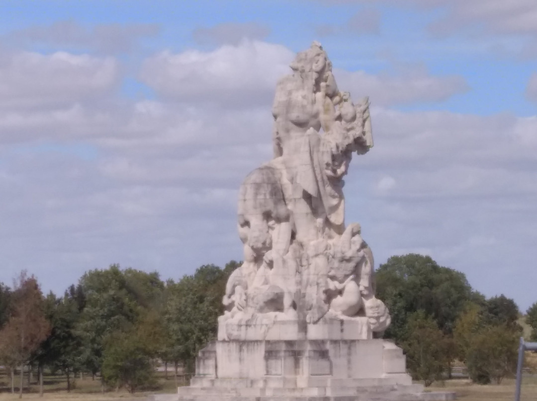 The American Monument-莫城必去景点