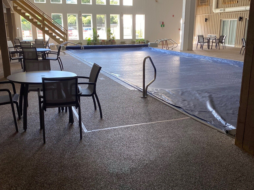 三维治别墅度假酒店主图