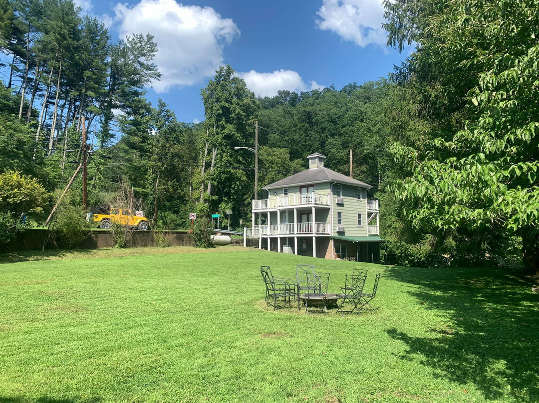 Elk River Hotel & Cafe主图