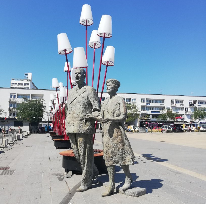 Monument Yvonne et Charles De Gaulle-加莱必去景点