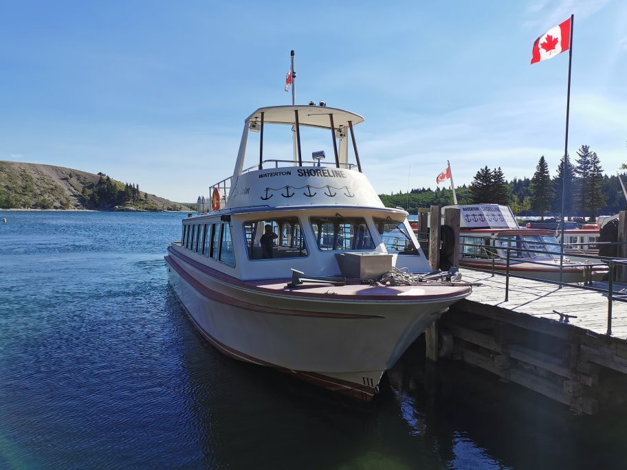 Waterton Shoreline Cruise Co.景点图片