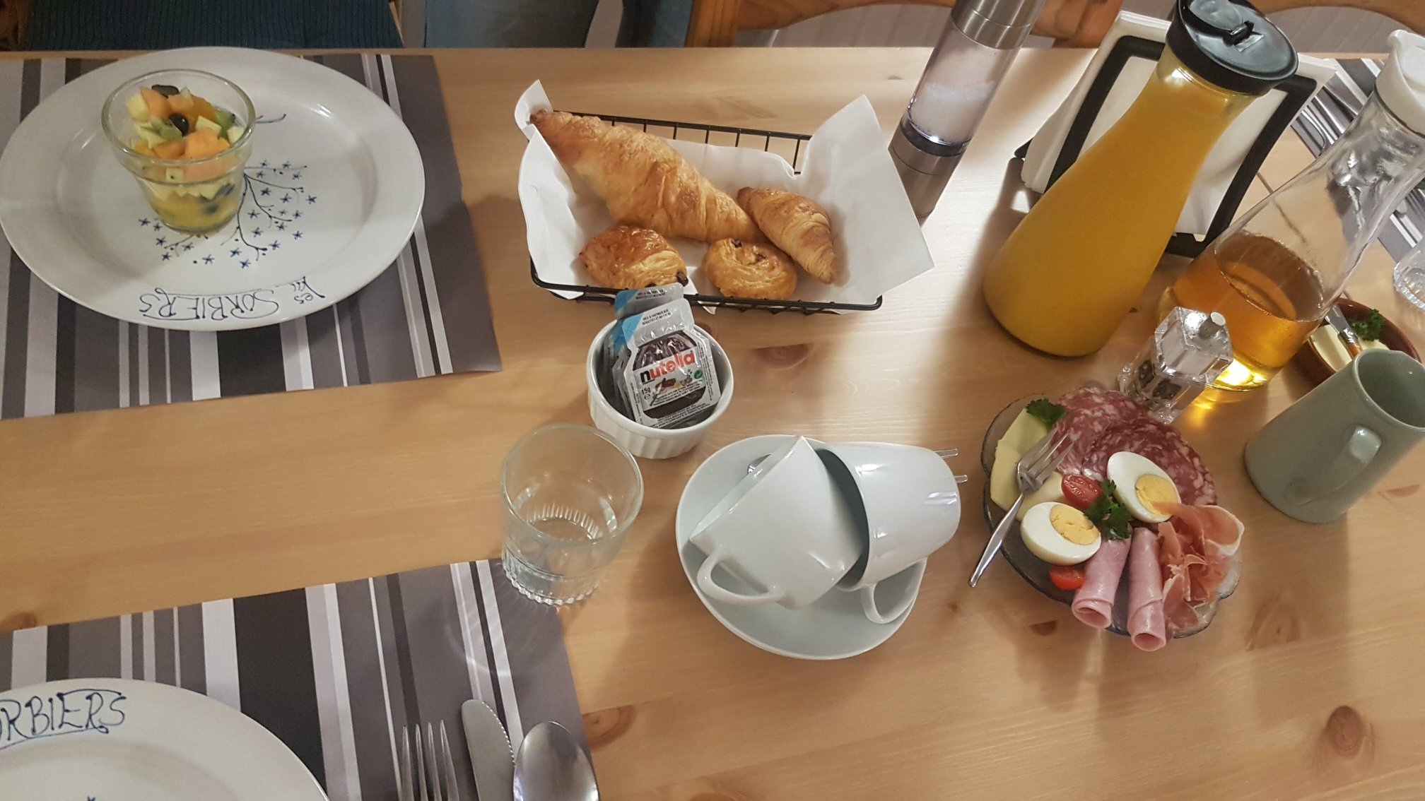 Les Sorbiers Barèges-餐饮