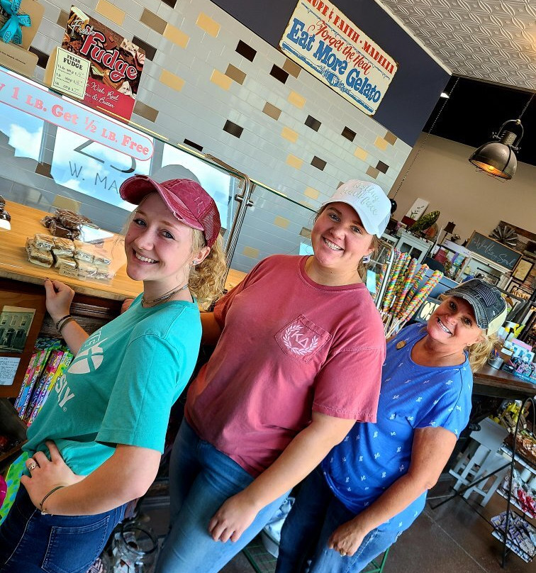 Hope and Faith Floral & Gifts-Madelia必去景点