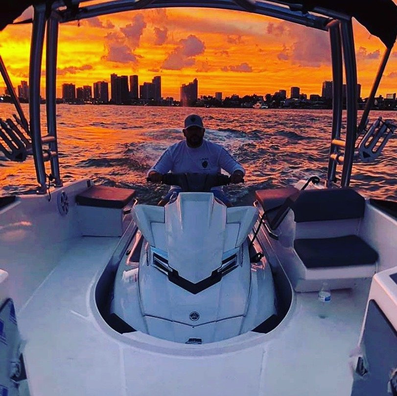 Jet and Boat景点图片