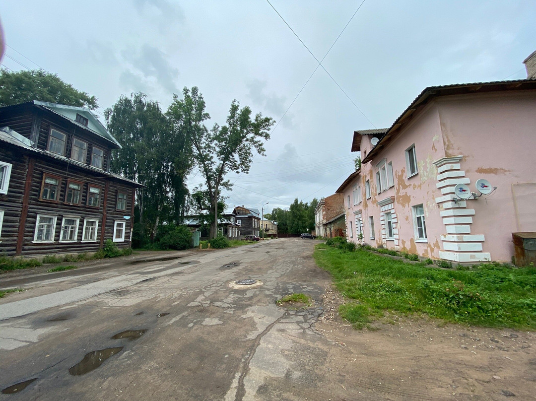 Vyshny Volochek Water System景点图片