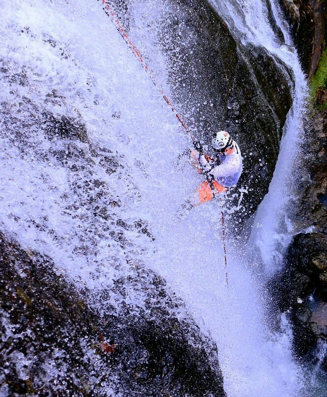 Cikondang Waterfall-Cianjur必去景点