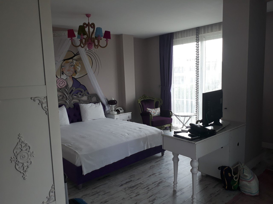 Limnades Hotel主图