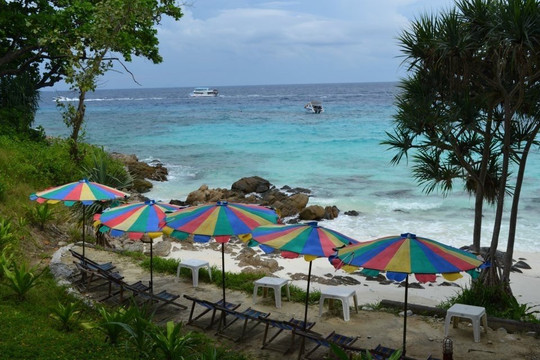 Jbm Travel-芭东海滩必去景点