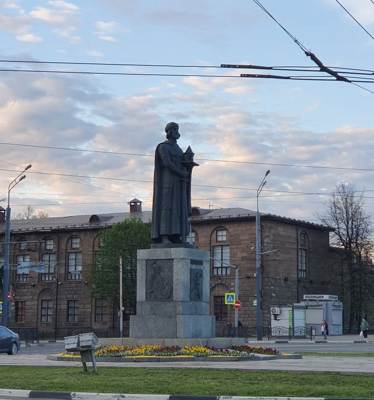 Monument of Yaroslav the Wise (Mudry)景点图片