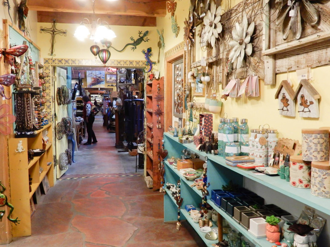 Pickle Barrel Trading Post-Globe必去景点