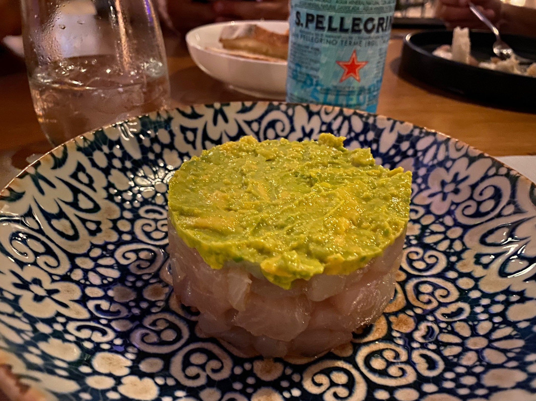 A mare Crudo Bar & Cucina