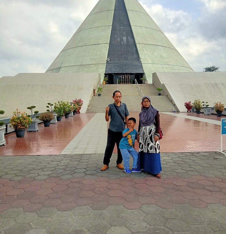 Monumen Jogja Kembali-日惹必去景点