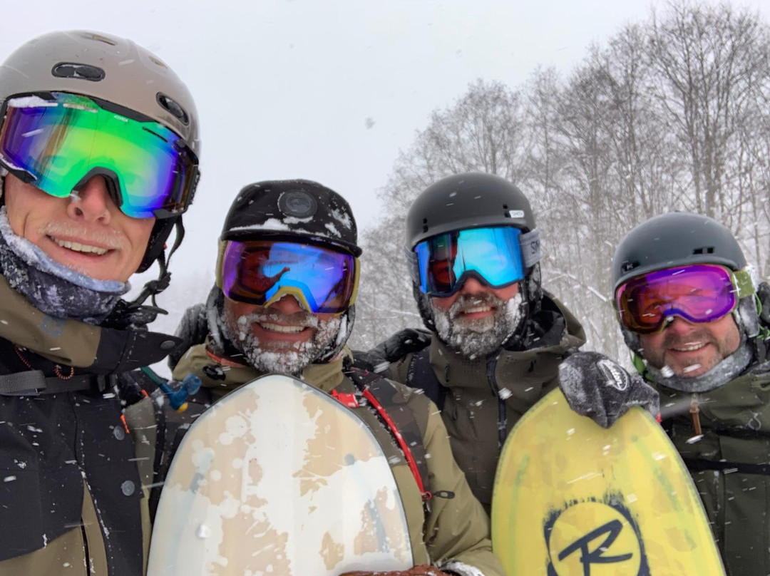 Rebel Alliance Snowboarding-提涅必去景点