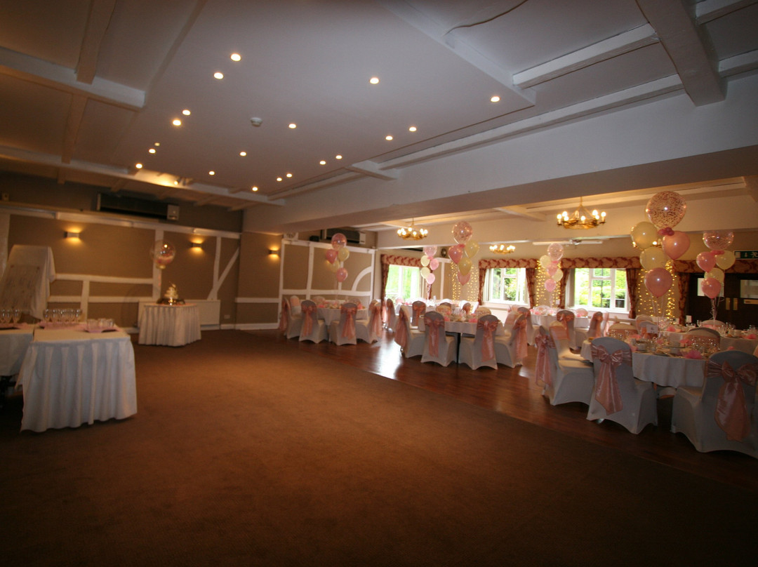 Grange Moor Hotel主图