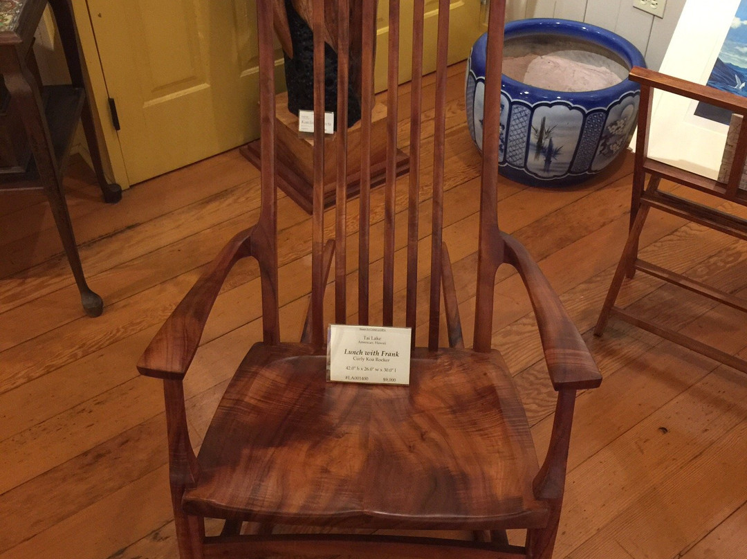 Isaacs Art Center Museum and Gallery-卡慕也拉必去景点