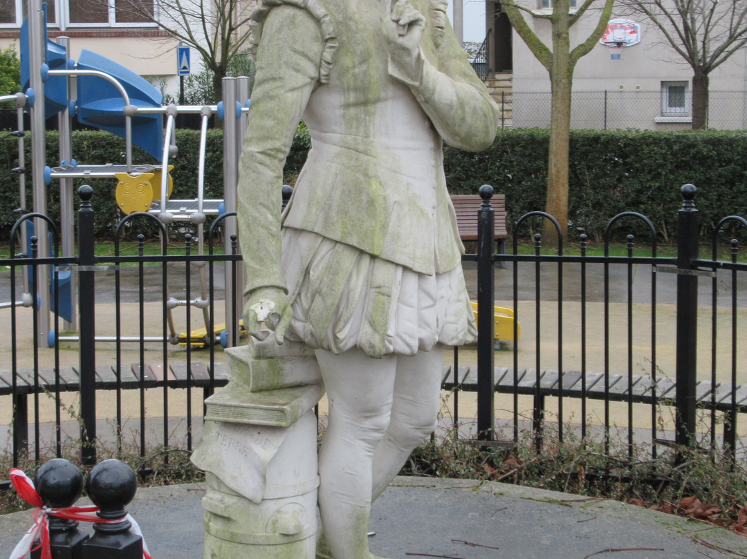 Square Palissy-Joinville-le-Pont必去景点