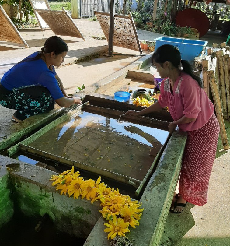 Aung Umbrella-Pindaya必去景点