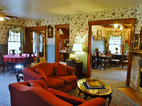 Arbor Hill Inn主图