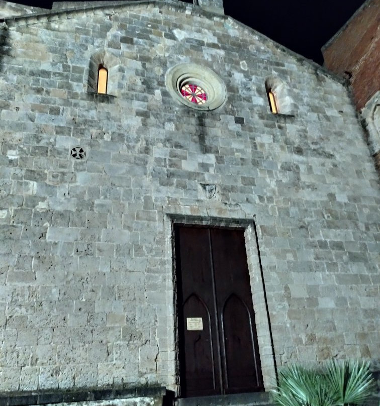 Chiesa di  Santa Chiara-奥里斯塔诺省必去景点
