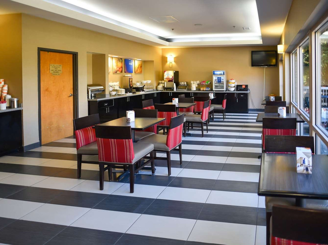 Comfort Suites Inn at Ridgewood Farm主图