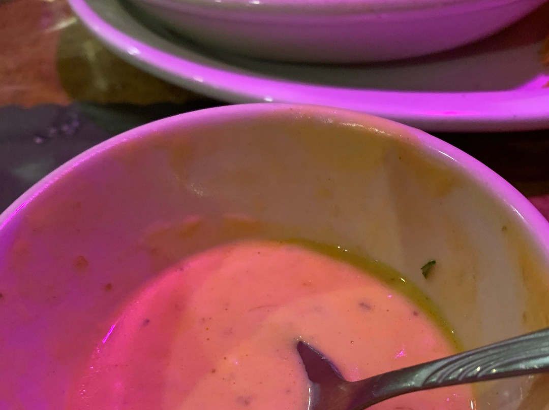 莫米餐馆和美食-Sabas