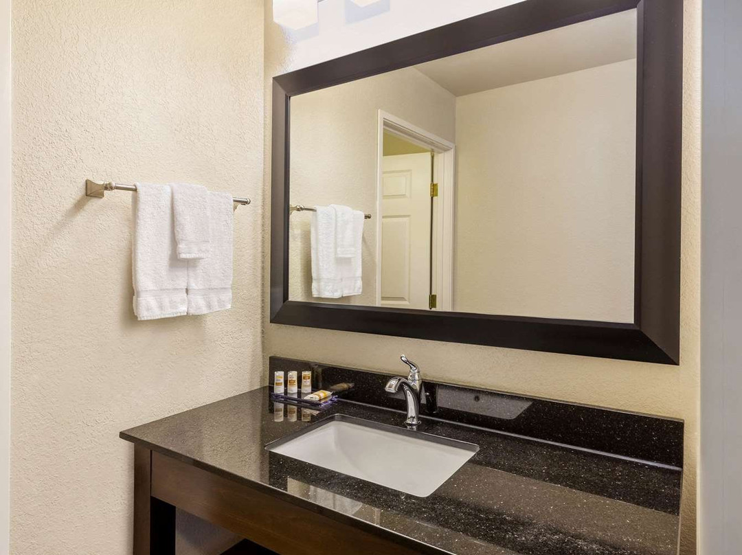 La Quinta Inn & Suites by Wyndham Spokane Valley主图