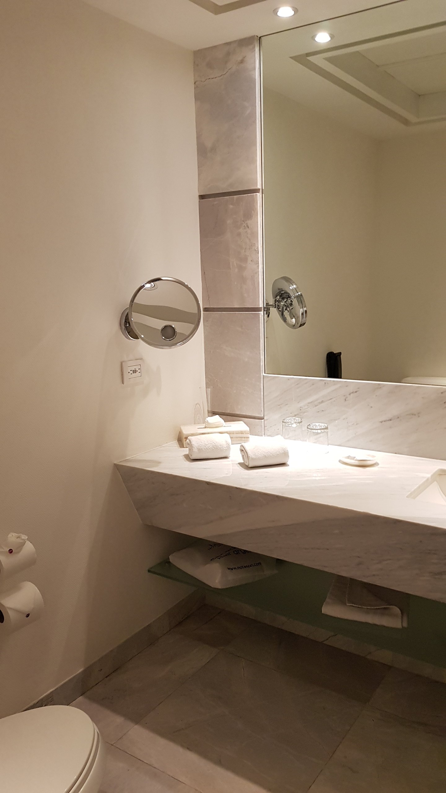HS HOTSSON Hotel Leon-浴室