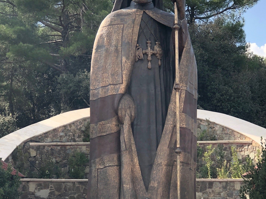 Monument to The First President of Cyprus Archbishop Makarios III-尼科西亚必去景点