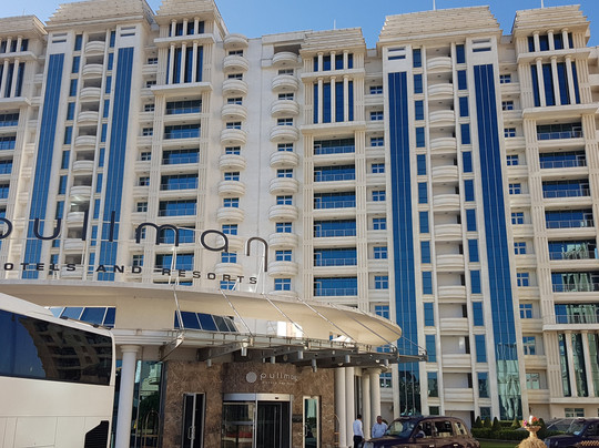 巴达马达凯宾斯基酒店主图