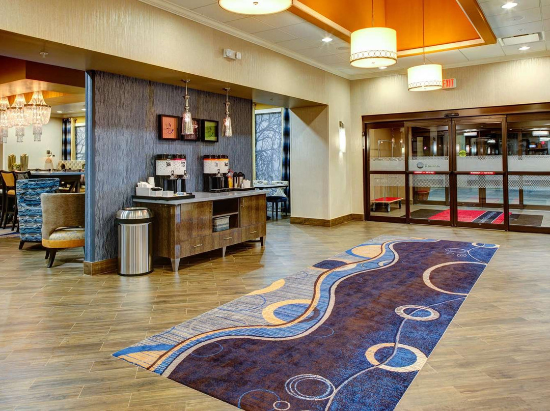 Hampton Inn & Suites Columbus主图