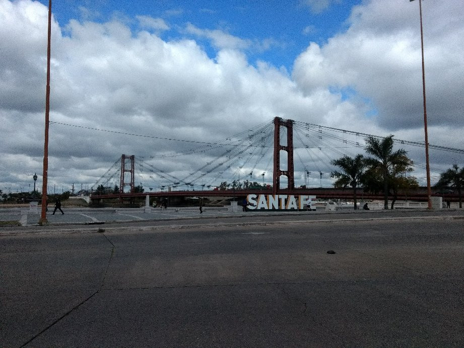 Puente Colgante Ing. Marcial Candioti景点图片