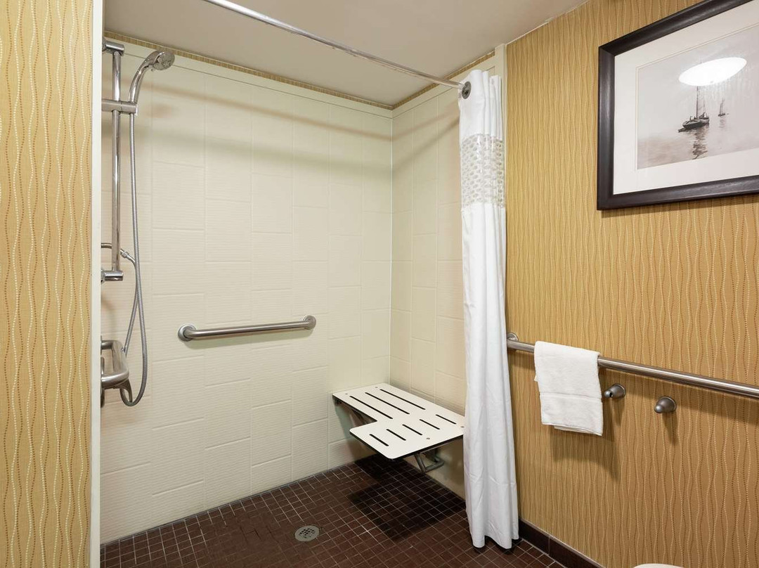 霍马希尔顿恒庭酒店主图