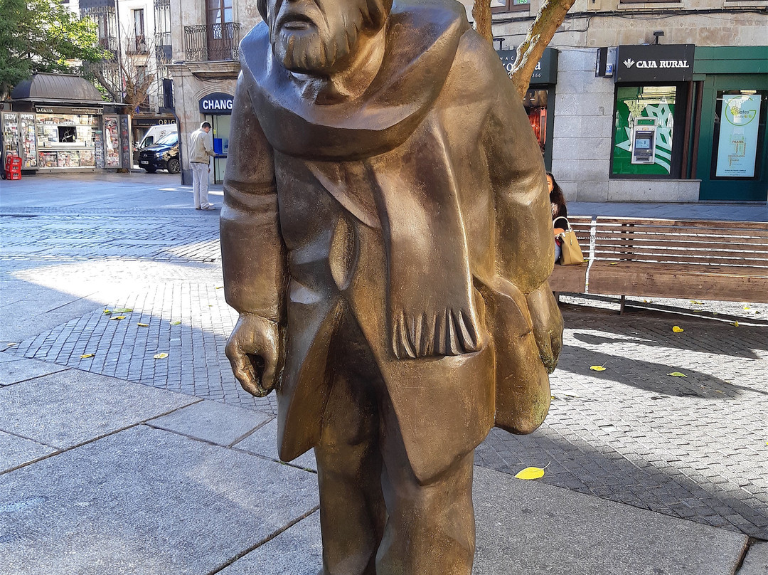 Monumento A Adares-萨拉曼卡必去景点