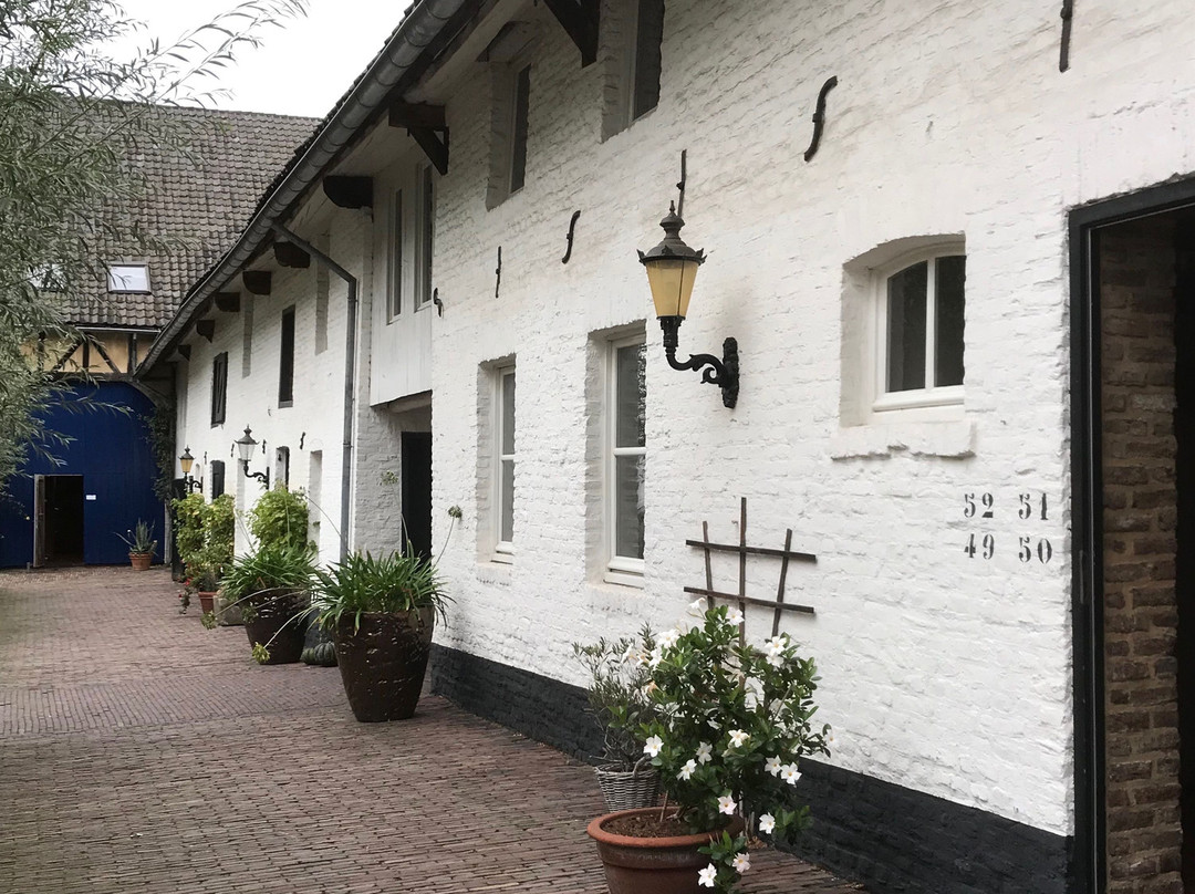 卡米尔奥斯外格城堡酒店-餐厅主图