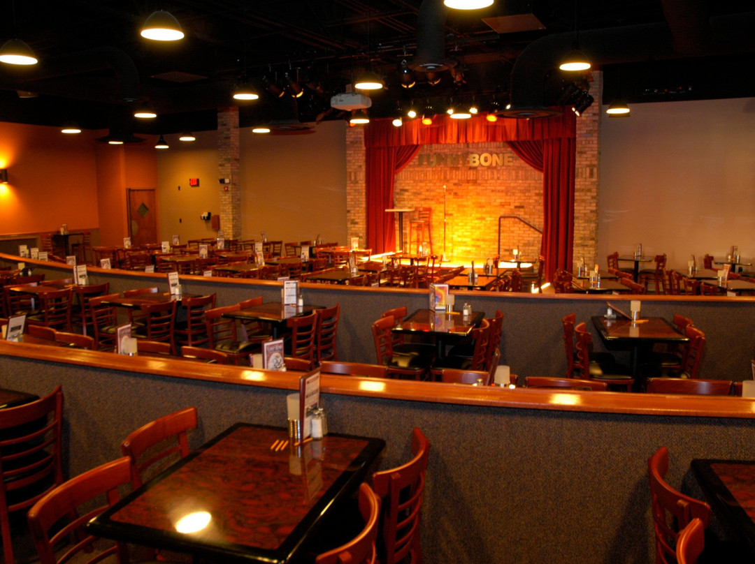 Alpha旅游景点-Dayton Funny Bone Comedy Club