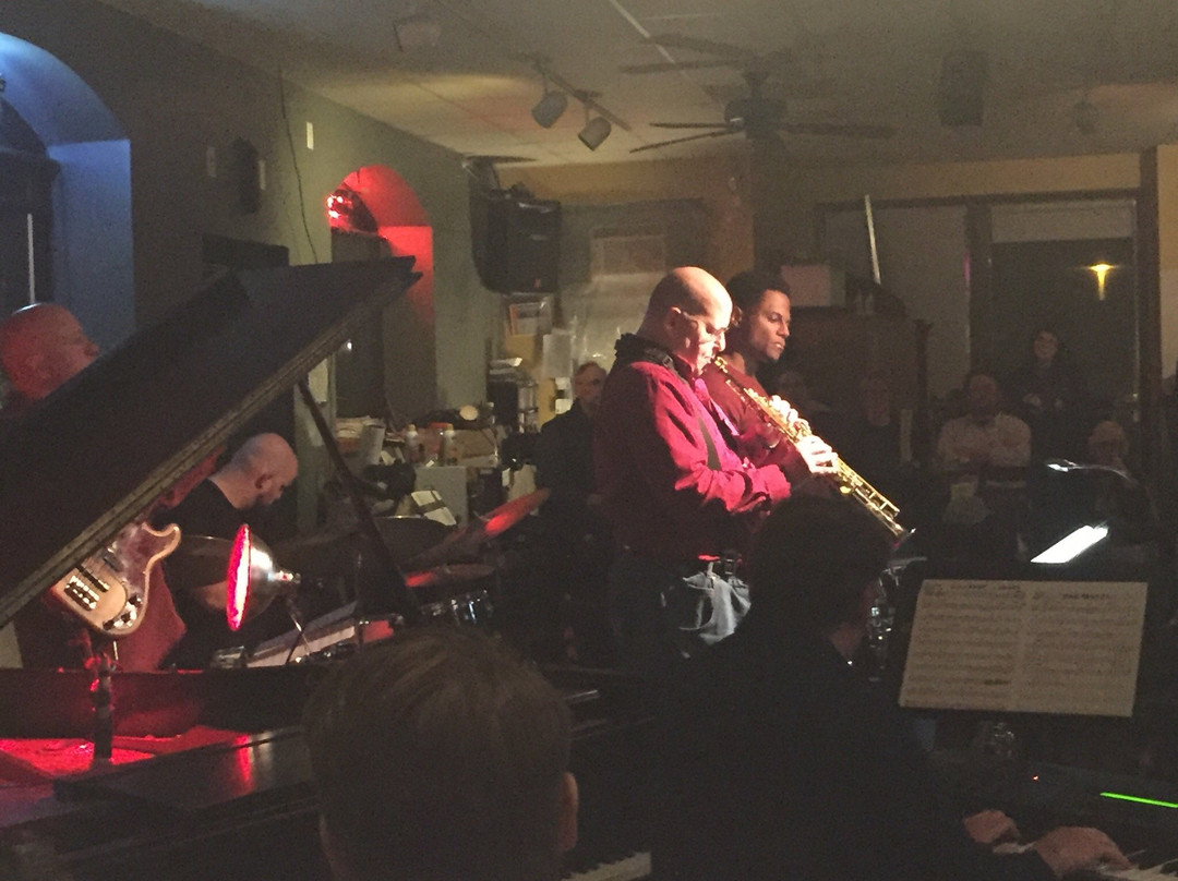 Sidney旅游景点-The Iron Post