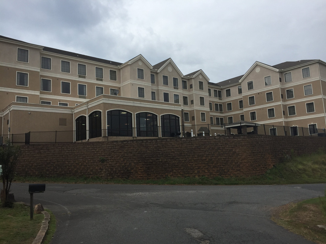 温泉驻桥套房酒店主图