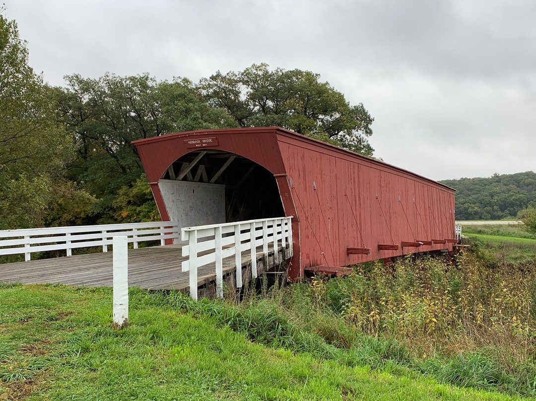 Hogback Covered Bridge-Winterset必去景点
