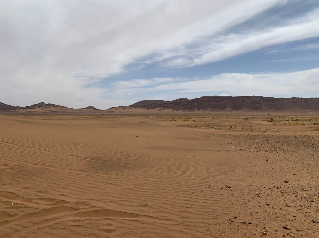 Tinfou Dunes-扎古拉必去景点
