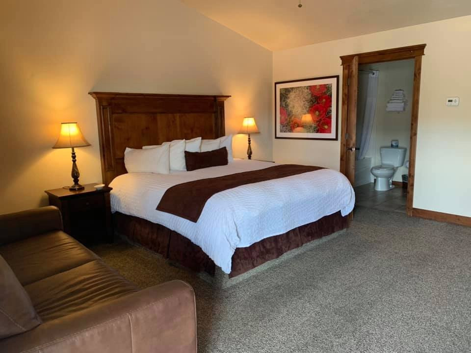 Cb&m Downtown Suites主图