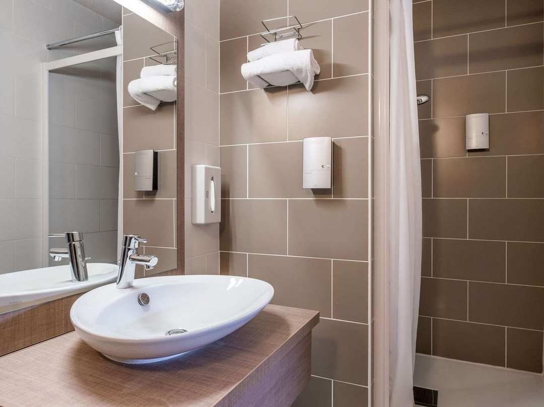 Comfort Hotel Linas Montlhery主图