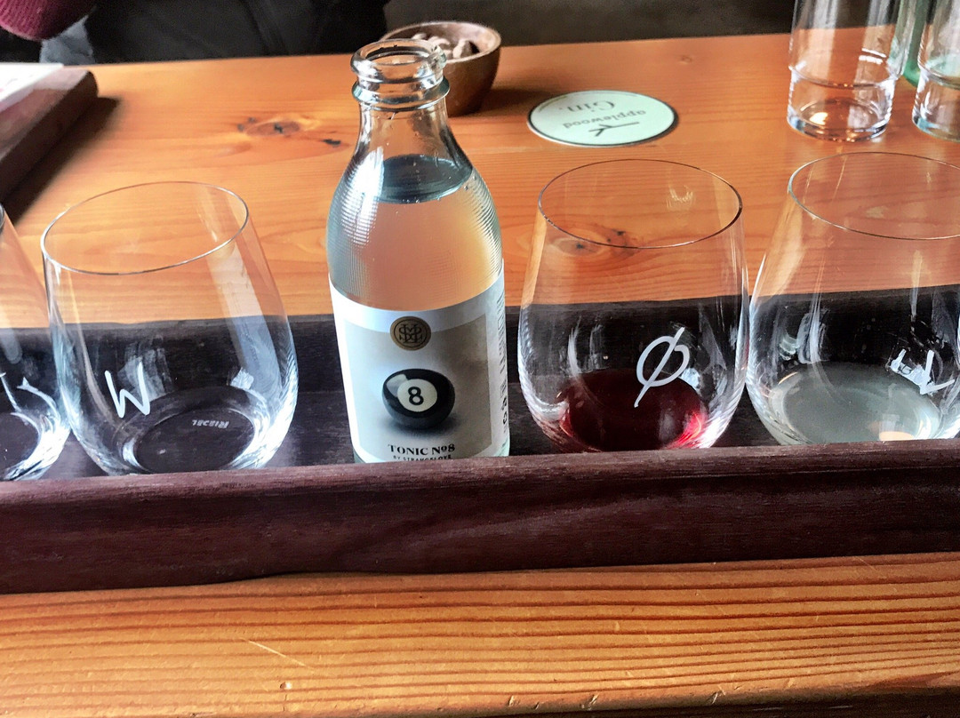 Applewood Distillery景点图片