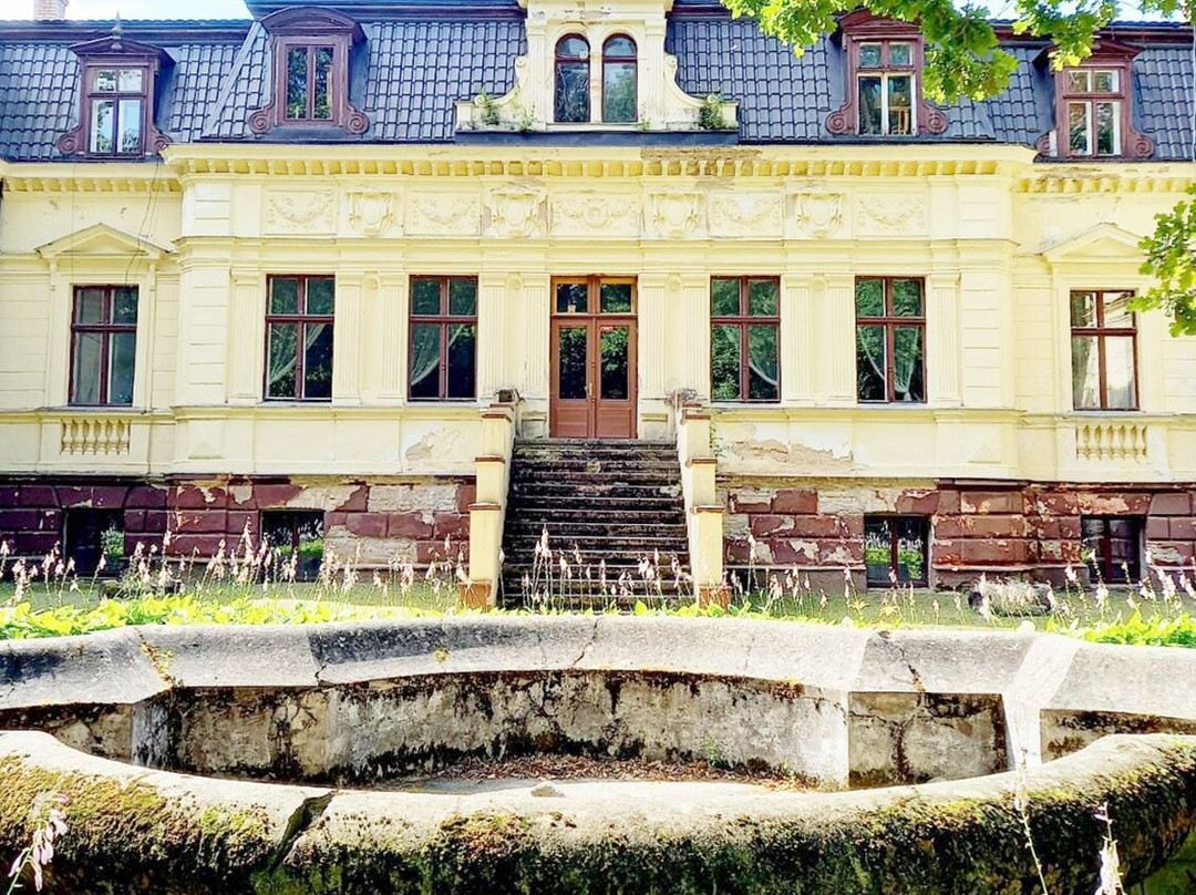 Renge Manor