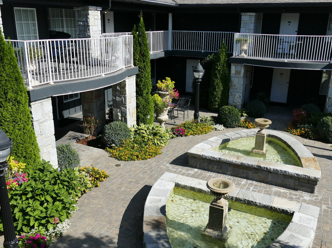 The Park On Main Hotel主图