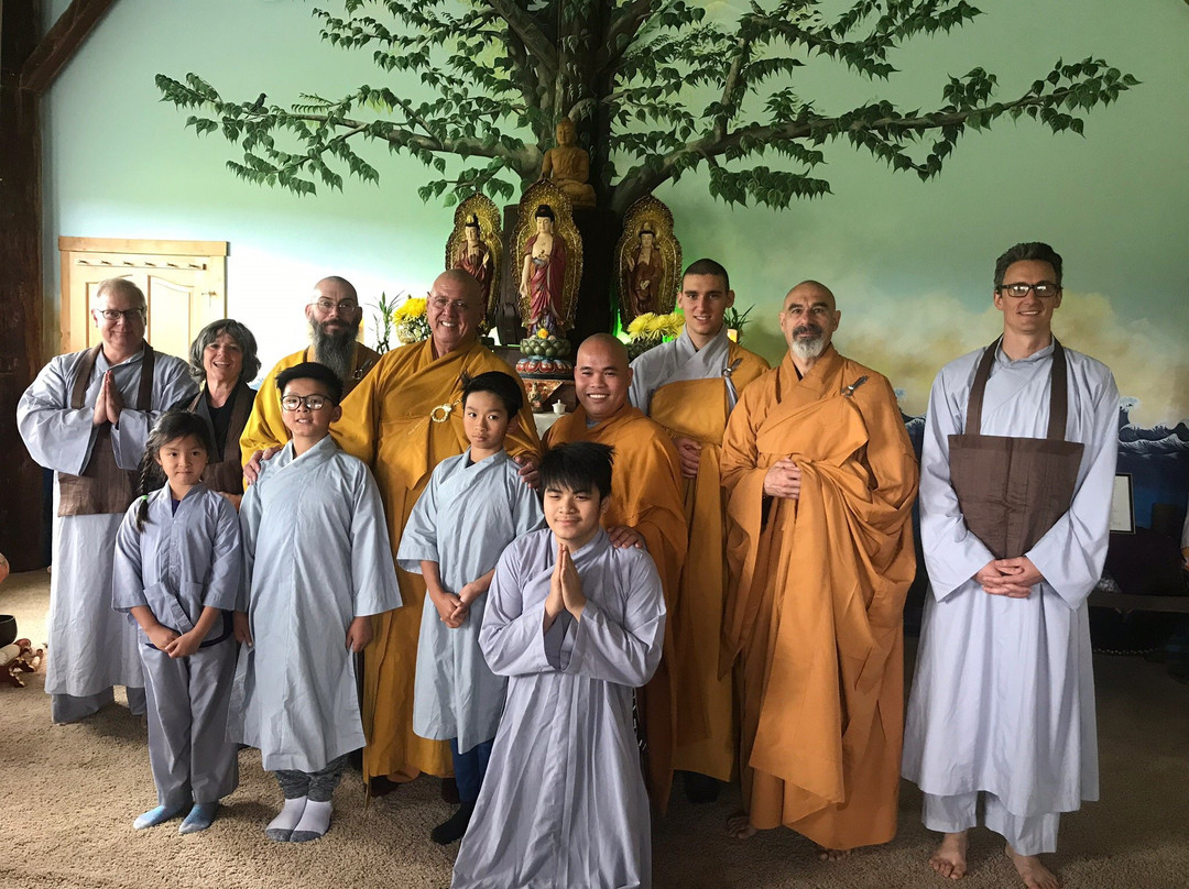 Mount Adams Zen Buddhist Temple at Trout Lake Abbey景点图片