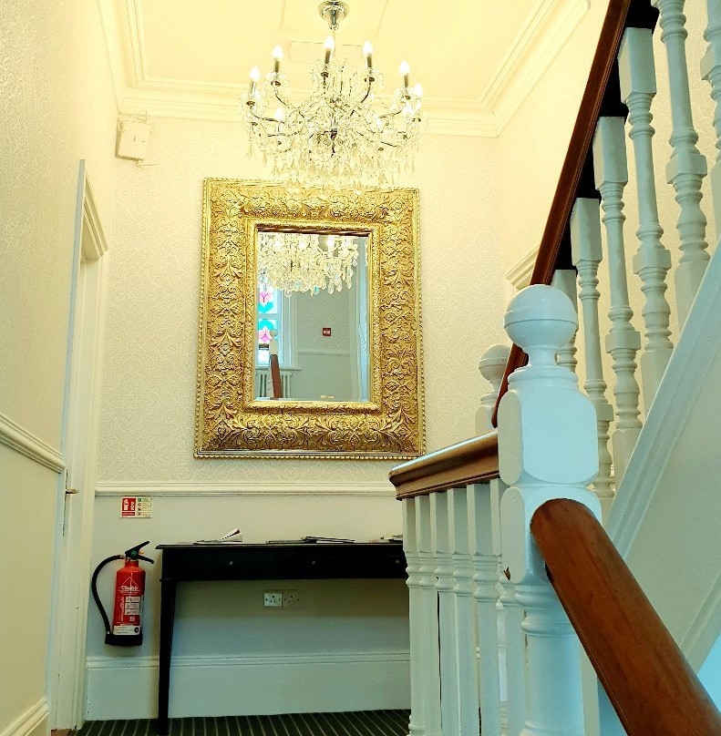 The Clarence Boutique Rooms主图