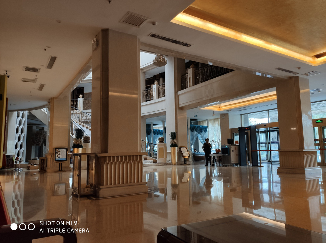 丽都大酒店主图