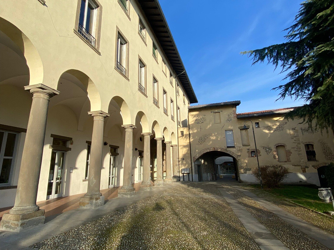 贝加莫省旅游景点-Palazzo Belli Library and Museum of Memories