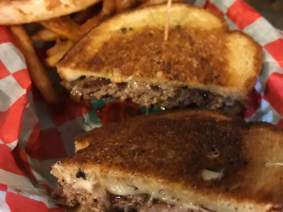Schuberg's Bar and Grill景点图片