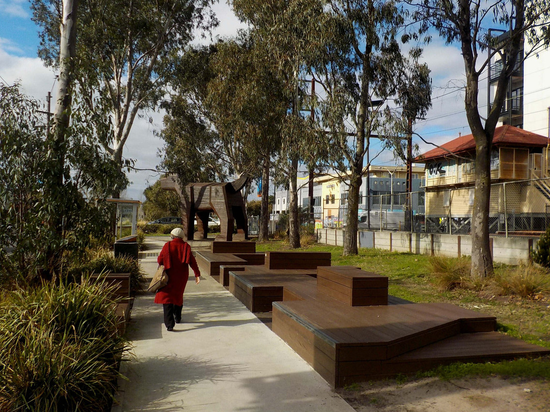 Fairfield Industrial Dog Object景点图片